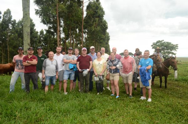 Produtores rurais da Eslov&aacute;quia visitam Guarapuava e regi&atilde;o