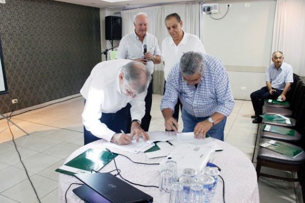 Sindicatos rurais poder&atilde;o emitir documentos de tr&acirc;nsito animal 