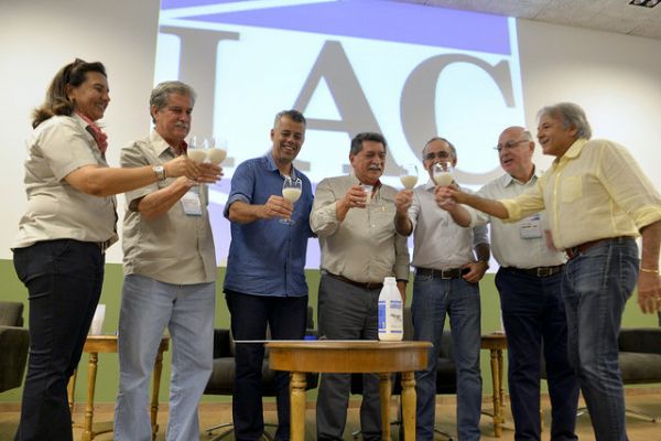 Workshop "Caminhos do Leite" discute na Agrishow a sustentabilidade da produ&ccedil;&atilde;o leiteira