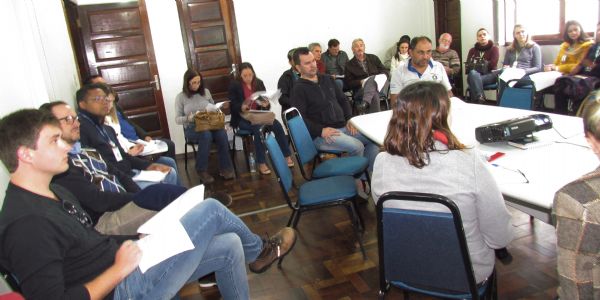 Produtores rurais participam de Grupo de Trabalhos sobre Agrot&oacute;xicos