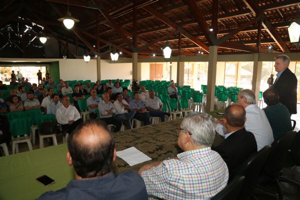 Adapar usar&aacute; cadastro do IAP para rastrear o uso de agrot&oacute;xicos