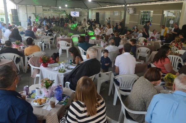 Mais de 400 pessoas prestigiaram o DIA DO AGRICULOR 2018