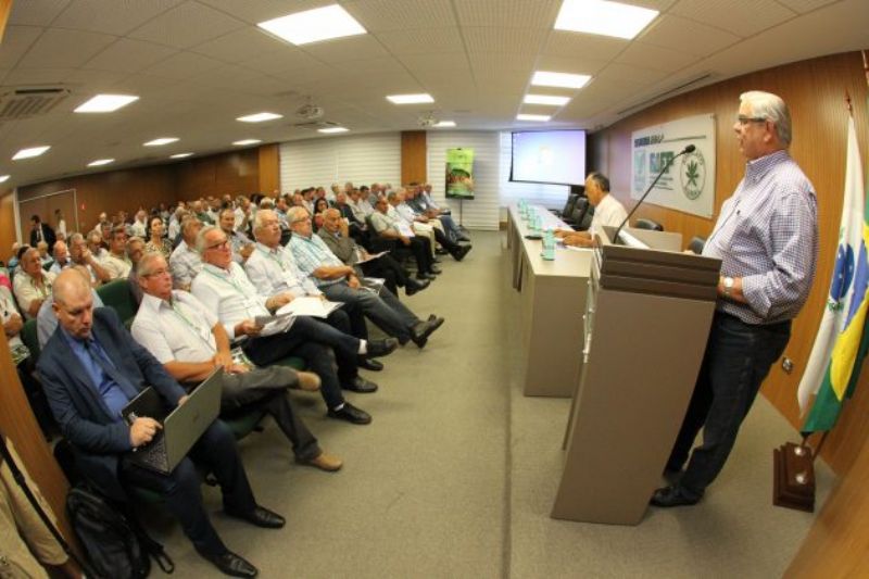 Em assembleia, presidente da FAEP elenca conquistas e aponta desafios para o futuro