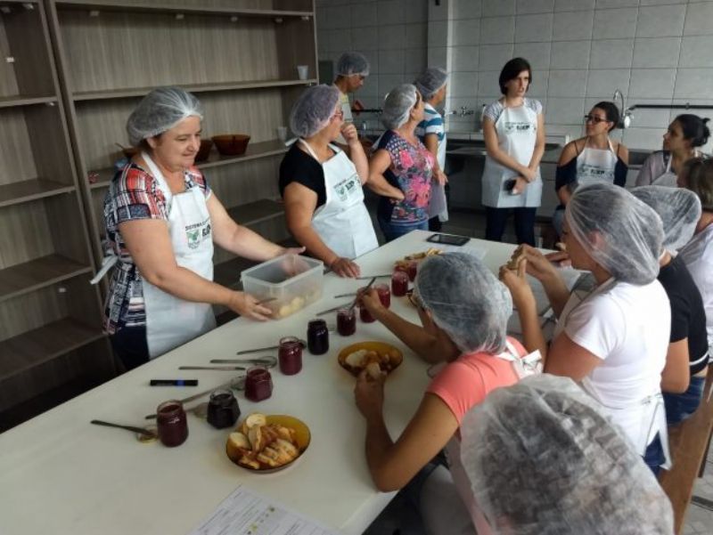 Curso do SENAR-PR prepara produtores para atender nova agroindústria