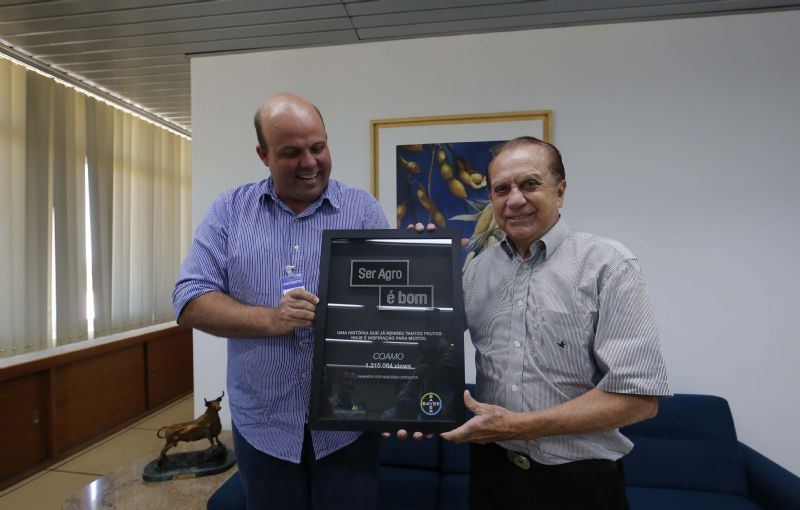 Coamo tem mais de um milhão de views na série “Ser Agro é bom” da Bayer