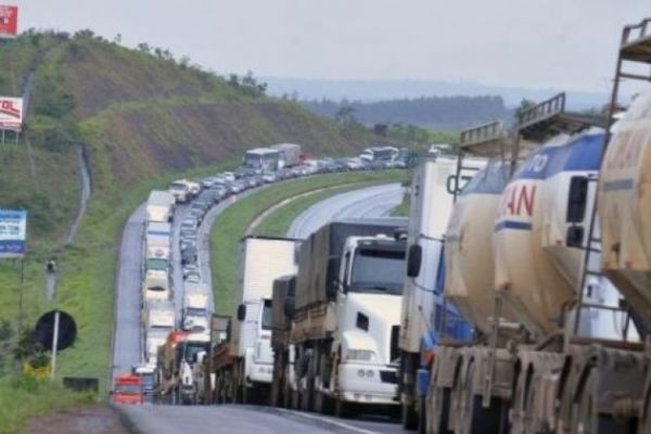 Fim do tabelamento de fretes é prioridade da Frente da Agropecuária