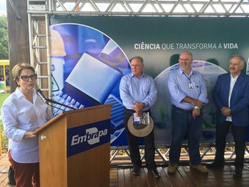 Ministra da Agricultura lança duas tecnologias da Embrapa