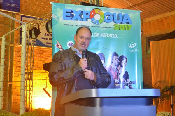 Autoridades destacam o potencial do agroneg&oacute;cio guarapuavano durante abertura da 42ª Expogua