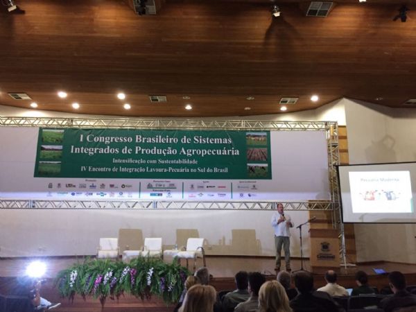 Botelho ministrou palestra no Congresso Brasileiro de Sistemas Integrados de Produ&ccedil;&atilde;o Agropecu&aacute;ria