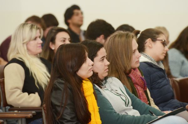 Evento debate papel do veterin&aacute;rio na vida p&uacute;blica