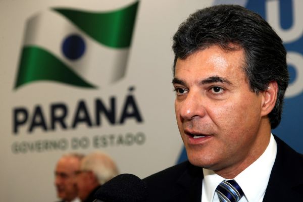 Em Guarapuava, Governador do Paran&aacute; participa de reuni&atilde;o com representantes da classe produtiva 