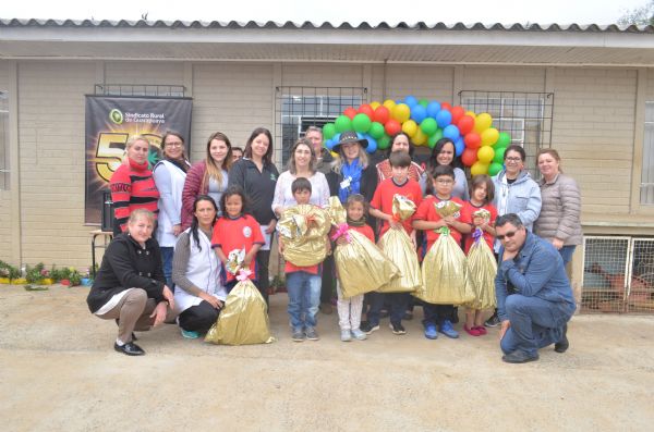 A&ccedil;&atilde;o alusiva ao Dia das Crian&ccedil;as