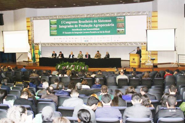 Congresso abordou diversos assuntos sobre Sistema Integrado de Produ&ccedil;&atilde;o Agropecu&aacute;ria